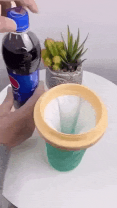 طريقة استخدام كوب السلاش